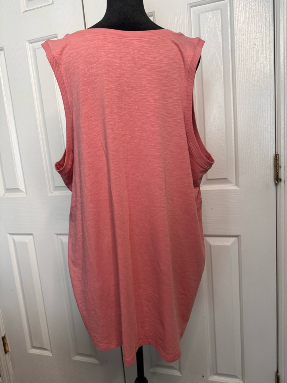 Torrid Super Soft Celestial Moth Tank Size 3 Pink Distressed Graphic Boho Plus - Picture 10 of 10